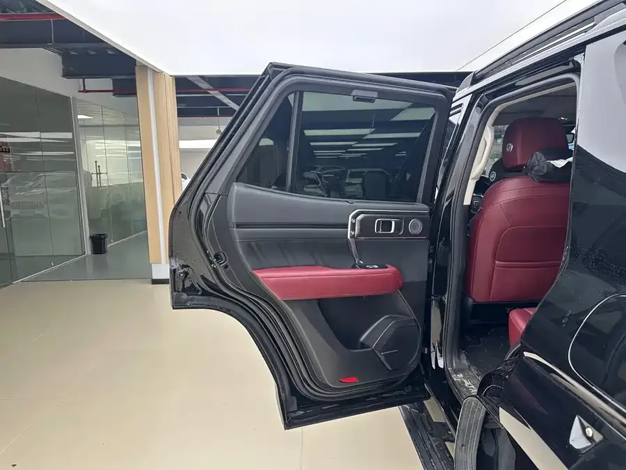 Tank 400 New Energy Tank 400 New Energy 2024 Hi4-T Off-Road Edition 2024 — миниатюра 5