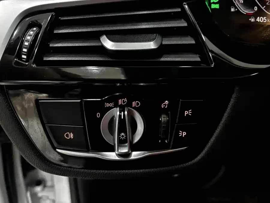 BMW 5 Series BMW 5 Series 2023 530Li Leading M Sport Package 2023 — миниатюра 4