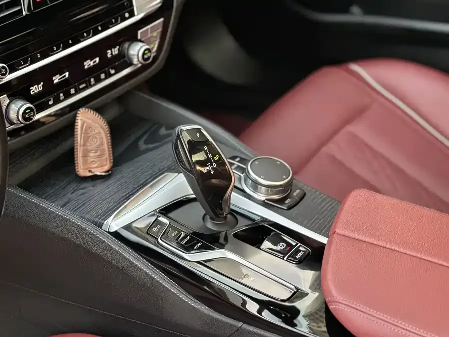 BMW 5 Series BMW 5 Series 2023 530Li Leading M Sport Package 2023 — миниатюра 4