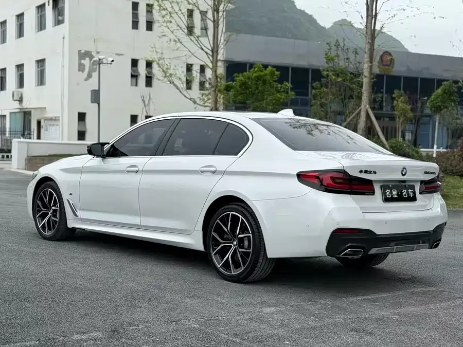 BMW 5 Series BMW 5 Series 2022 facelift 3 530Li Exclusive M Sport Package 2023 — миниатюра 3