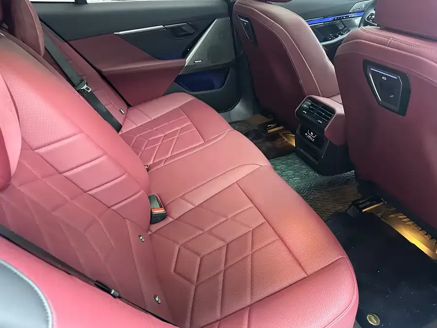 BMW 5 Series BMW 5 Series 2025 530Li Leading M Sport Package 2025 — миниатюра 5