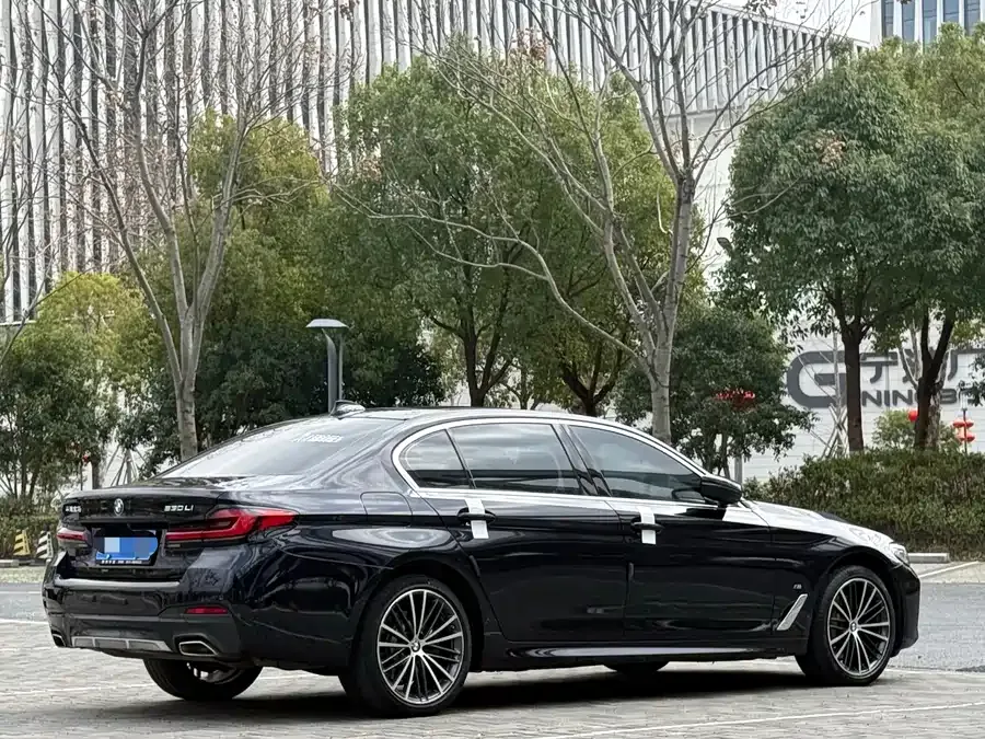 BMW 5 Series BMW 5 Series 2023 530Li Leading M Sport Package 2023 — миниатюра 2