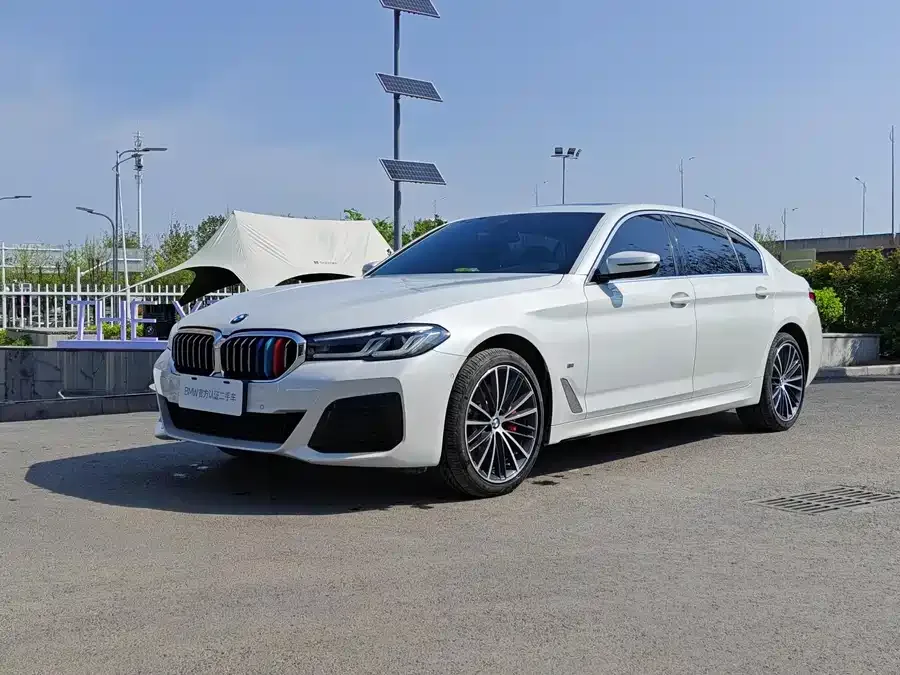 BMW 5 Series 2024