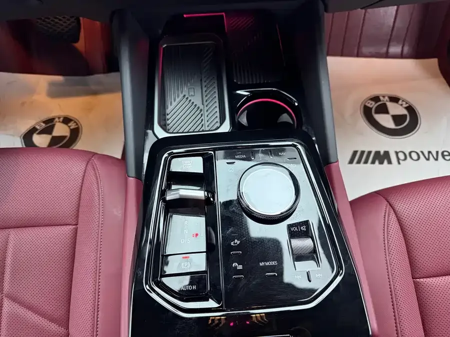 BMW 5 Series BMW 5 Series 2025 525Li M Sport Package 2025 — миниатюра 3