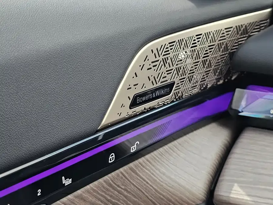 BMW 5 Series BMW 5 Series 2024 530Li Exclusive Luxury Package 2025 — миниатюра 5