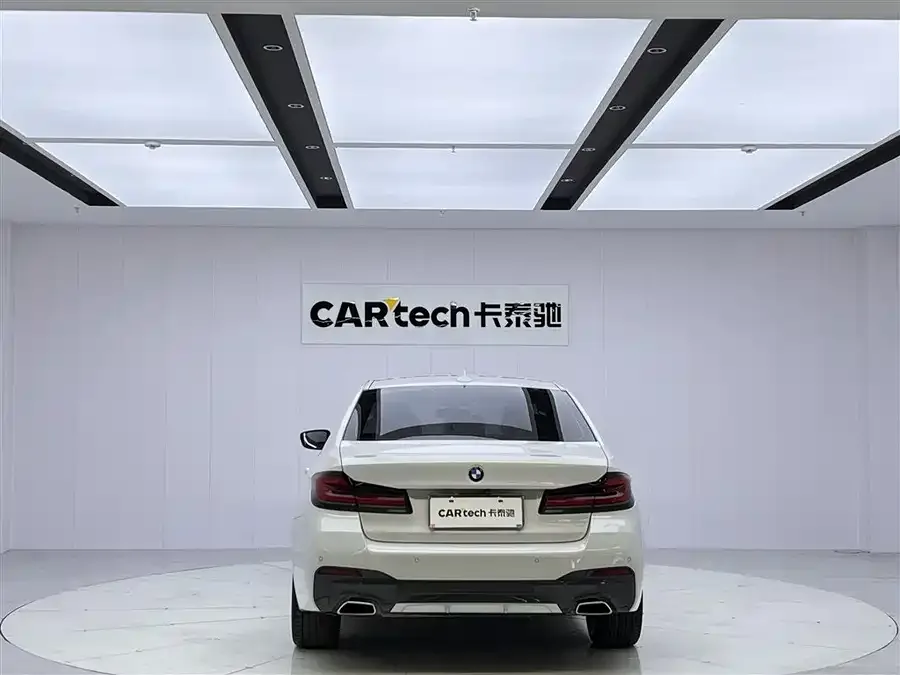 BMW 5 Series BMW 5 Series 2022 facelift 525Li M sports package 2022 — миниатюра 4