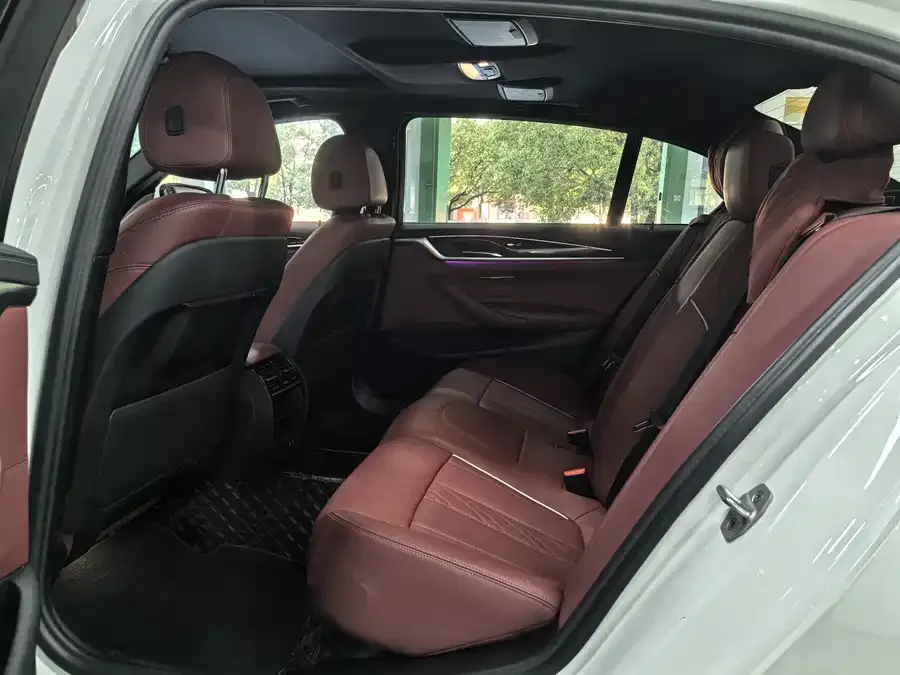 BMW 5 Series BMW 5 Series 2022 525Li M Sport Package 2022 — миниатюра 3