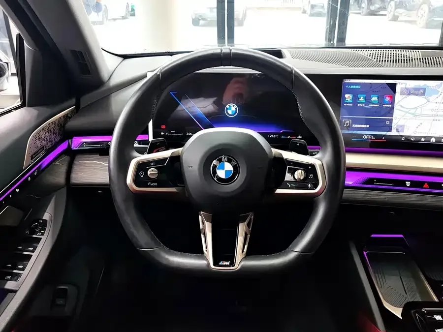 BMW 5 Series BMW 5 Series 2025 530Li Exclusive M Sport Package 2025 — миниатюра 4
