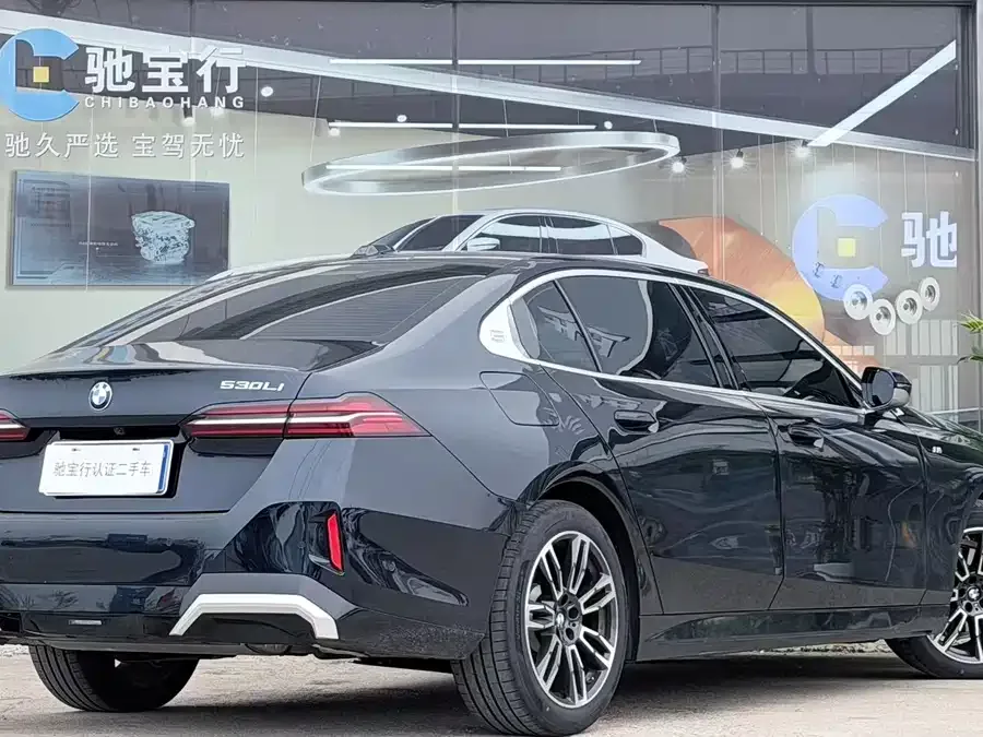 BMW 5 Series BMW 5 Series 2025 525Li M Sport Package 2025 — миниатюра 3