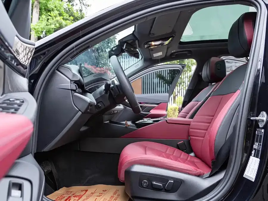 BMW 5 Series BMW 5 Series 2025 530Li Exclusive M Sport Package 2025 — миниатюра 4