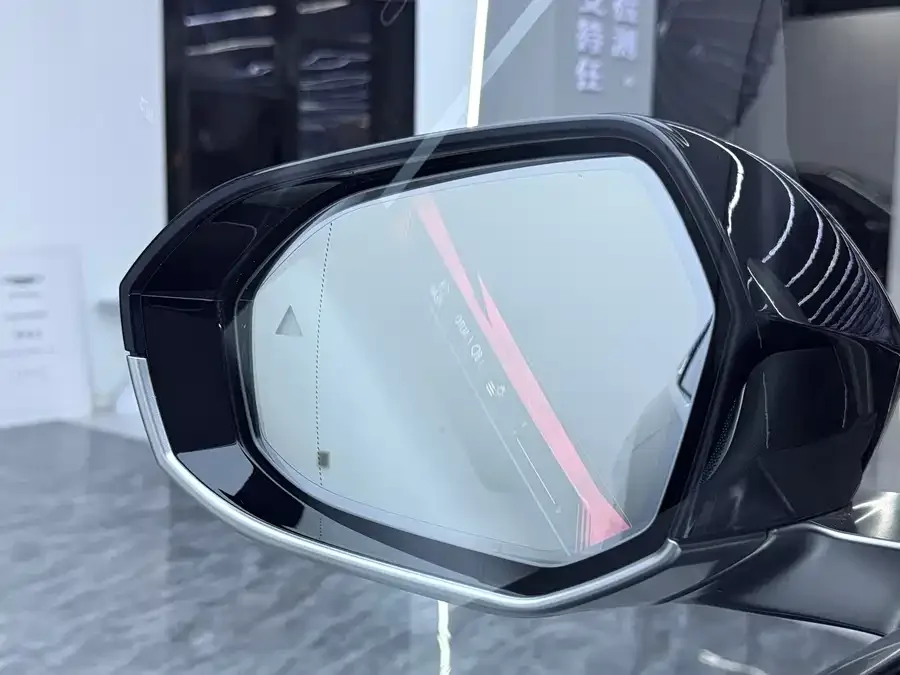 BMW 5 Series BMW 5 Series 2024 530Li Leading M Sports Package 2024 — миниатюра 5
