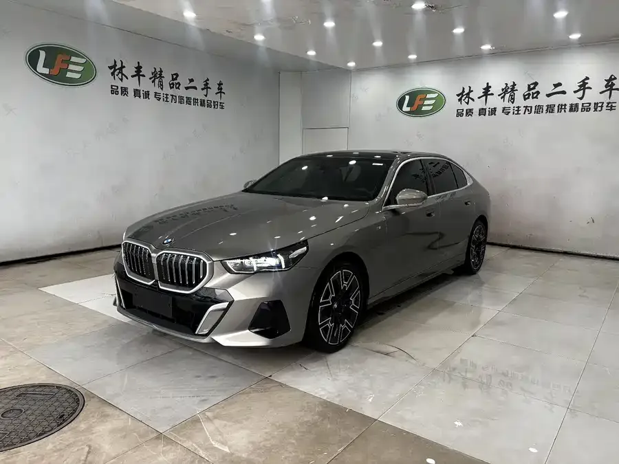 BMW 5 Series 2024