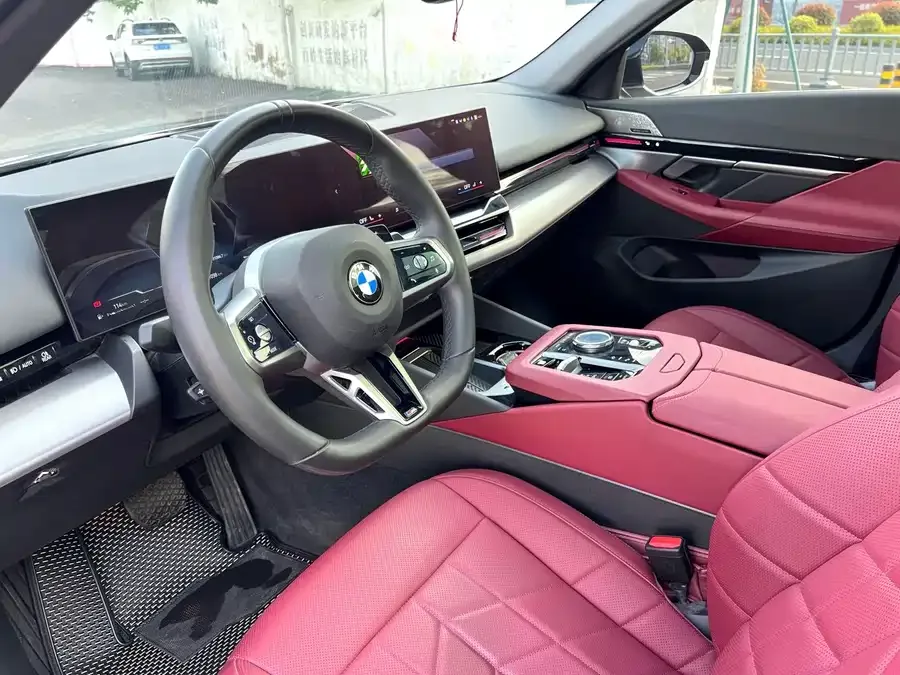 BMW 5 Series BMW 5 Series 2024 525Li M Sports Package 2024 — миниатюра 4