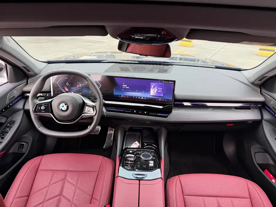 BMW 5 Series BMW 5 Series 2024 525Li M Sports Package 2025 — миниатюра 3