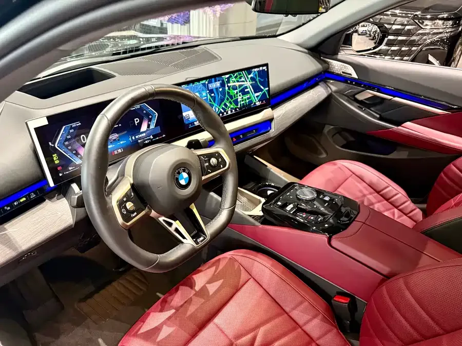 BMW 5 Series BMW 5 Series 2025 530Li Exclusive M Sport Package 2025 — миниатюра 2