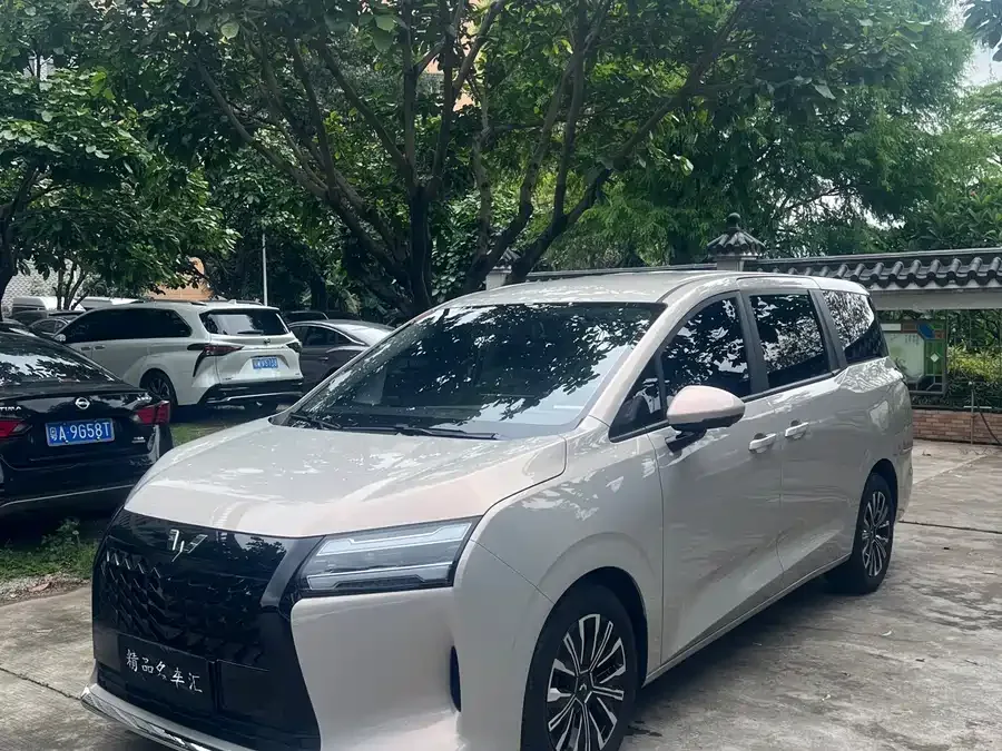 Wuling Starlight 730 2025