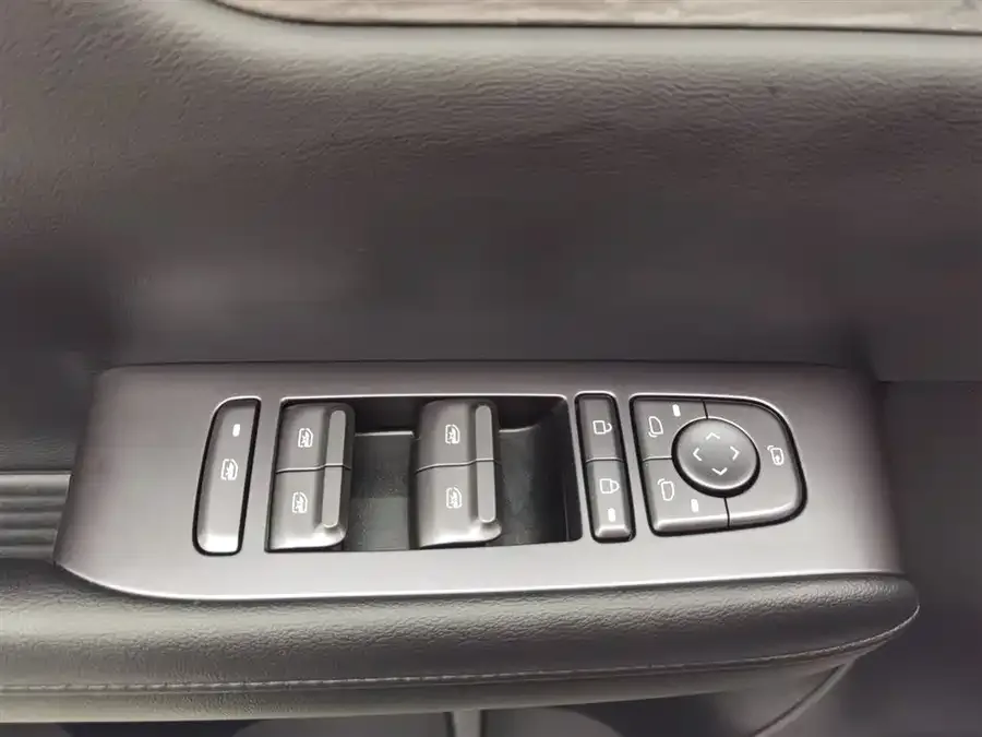 Wuling Starlight S Wuling Xingguang S 2024 130km Flagship Model 2024 — миниатюра 3