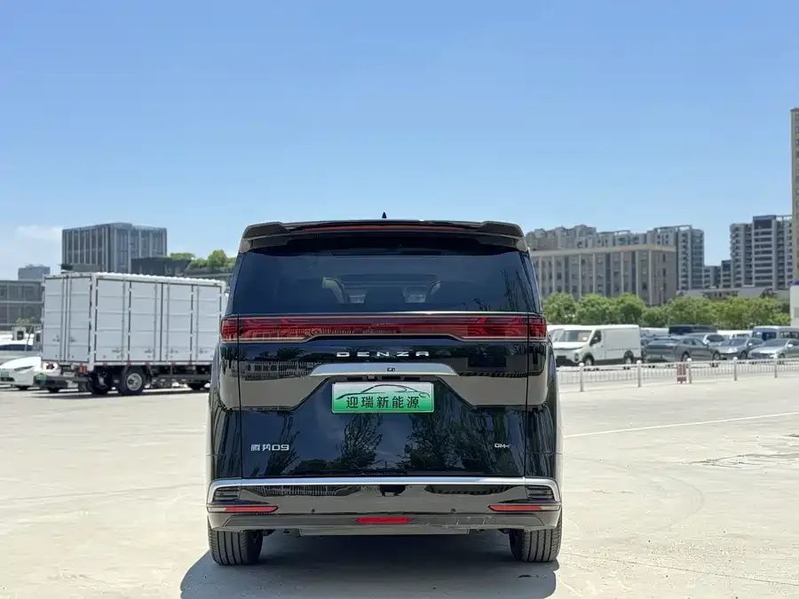 BYD D9 DENZA D9 2024 DM-i 970 Luxury Edition 2024 — миниатюра 2