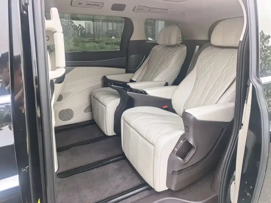 BYD D9 BYD D9 2025 DM-i Intelligent Driving Edition 1020 4WD Premium Edition 2025 — миниатюра 2