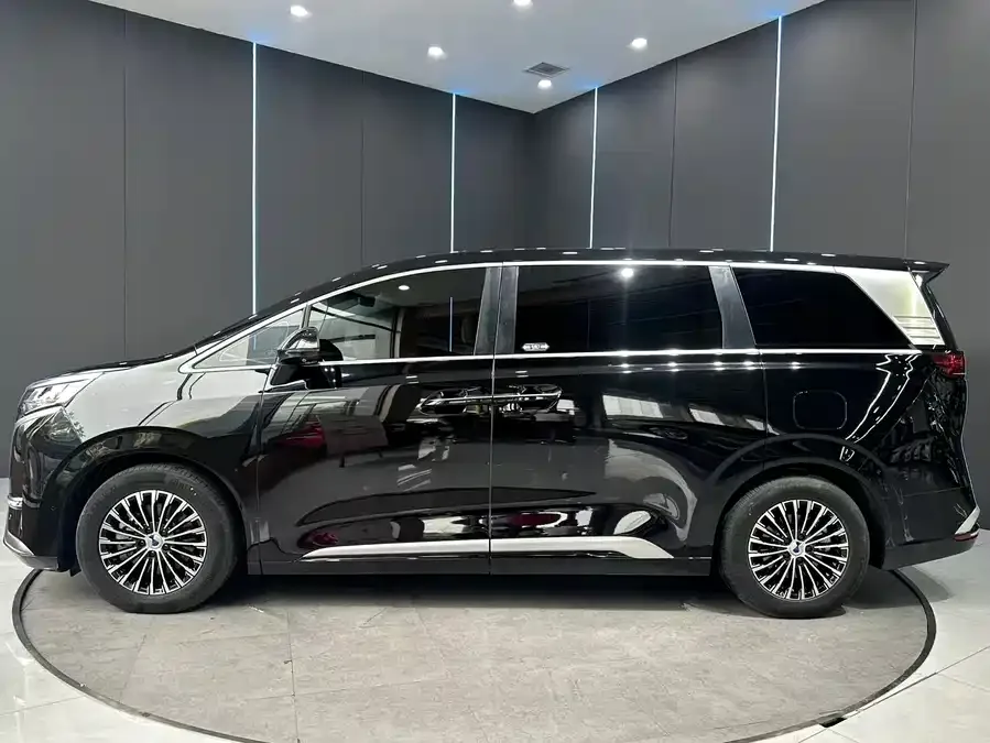 BYD D9 BYD D9 2022 DM-i 970 4WD Flagship Model 2023 — миниатюра 4