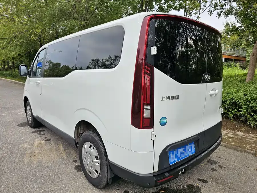 Maxus Xintu V70 Xintu V70 2023 2.0T Elite Edition Automatic Short Axle Low Top 5/6 Seaters 2024 — миниатюра 2