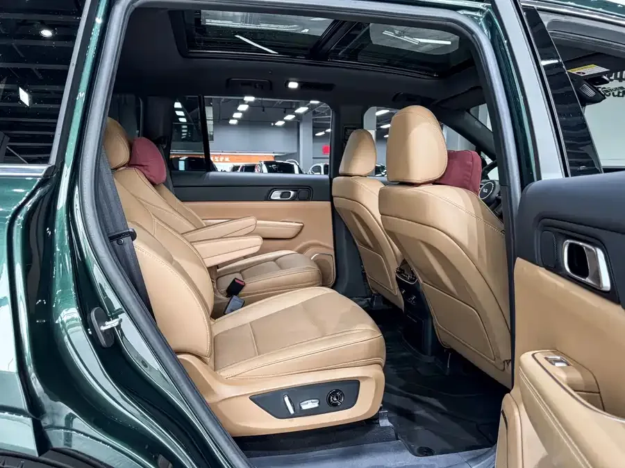 Li Xiang One Ideal ONE 2021 extended range 6-seater version 2022 — миниатюра 5