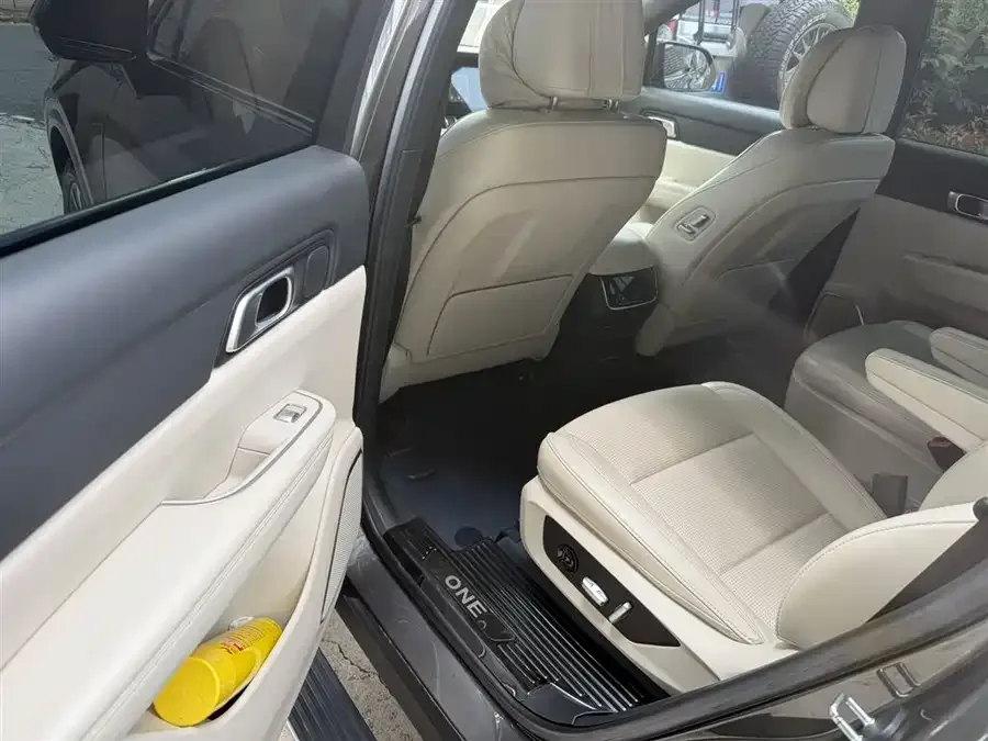 Li Xiang One Ideal ONE 2021 extended range 6-seater version 2022 — миниатюра 3