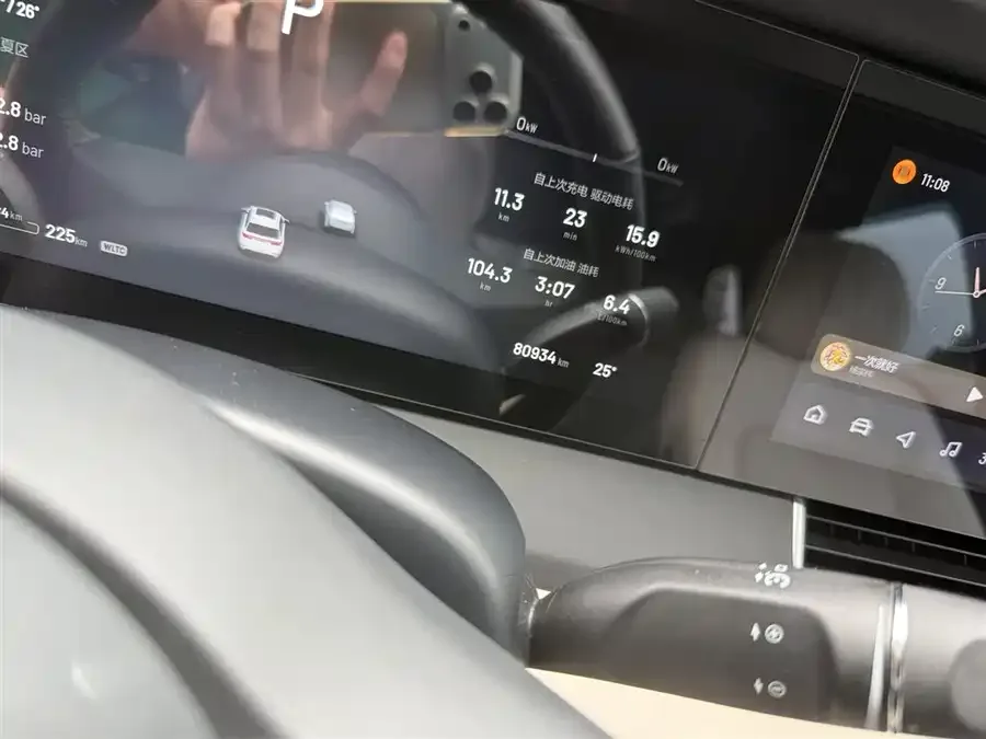 Li Xiang One Ideal ONE 2021 extended range 6-seater version 2022 — миниатюра 4