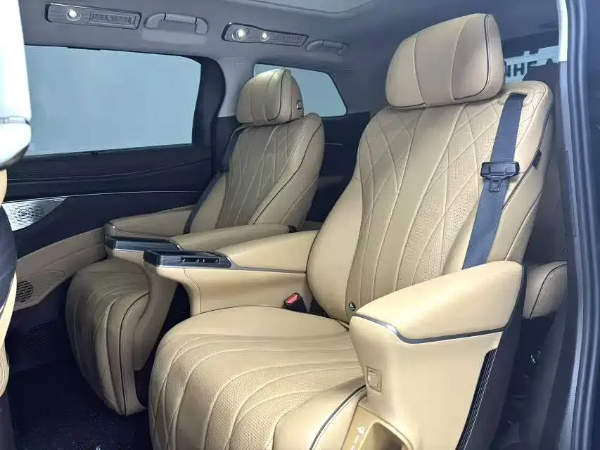 BYD D9 BYD D9 2022 DM-i 970 4WD Flagship Model 2023 — миниатюра 3