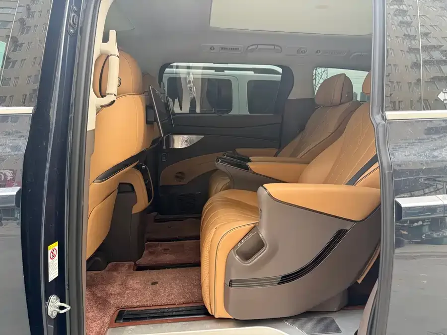 BYD D9 BYD D9 2022 DM-i 970 4WD Flagship Model 2023 — миниатюра 2