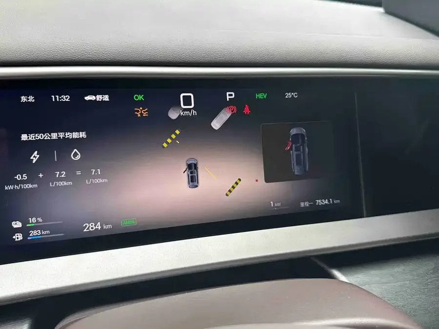 BYD D9 BYD D9 2025 DM-i Intelligent Driving Edition 1020 4WD Premium Edition 2025 — миниатюра 3