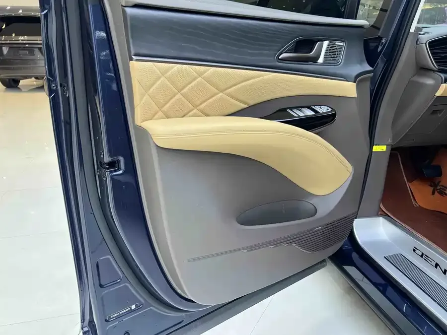 BYD D9 BYD D9 2022 DM-i 970 4WD Flagship Model 2023 — миниатюра 2