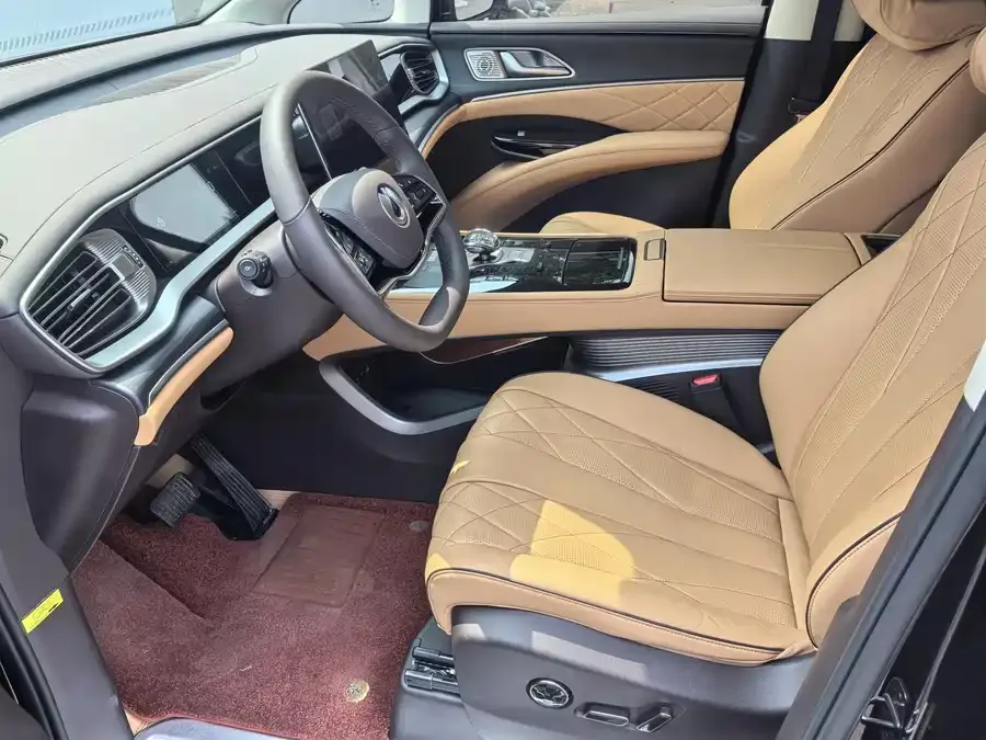 BYD D9 DENZA D9 2024 DM-i 980 4WD Flagship Model 2024 — миниатюра 2