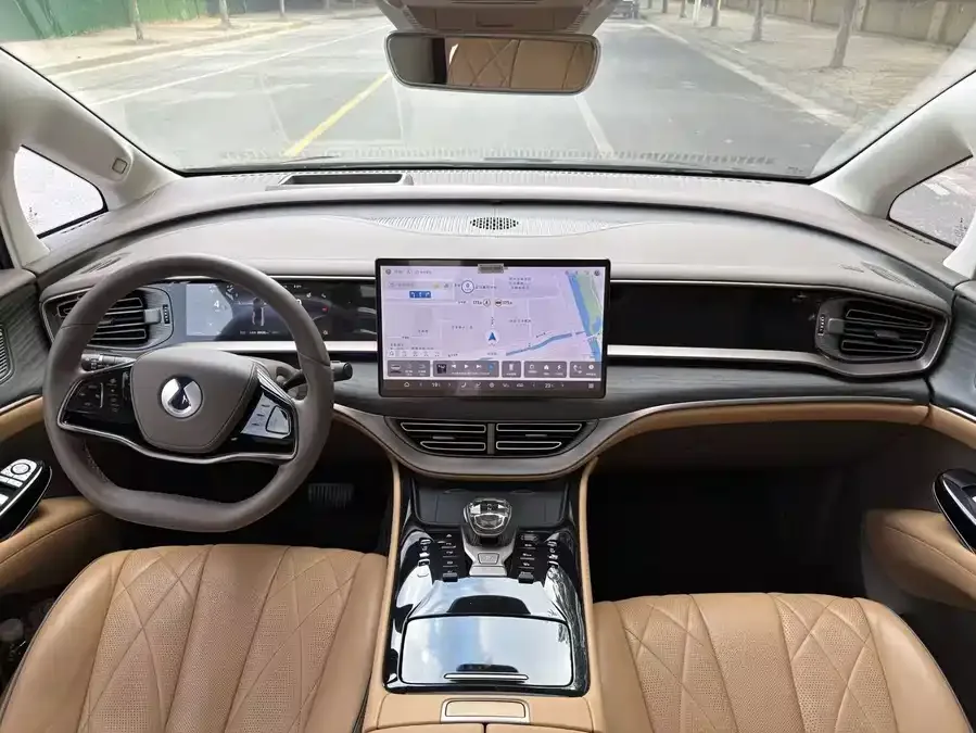 BYD D9 BYD D9 2022 DM-i 970 4WD Flagship Model 2023 — миниатюра 3