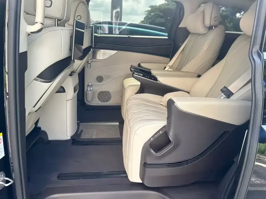 BYD D9 Denza D9 2025 DM-i Intelligent Driving Edition 1020 Four-Wheel Drive Flagship Model 2025 — миниатюра 2