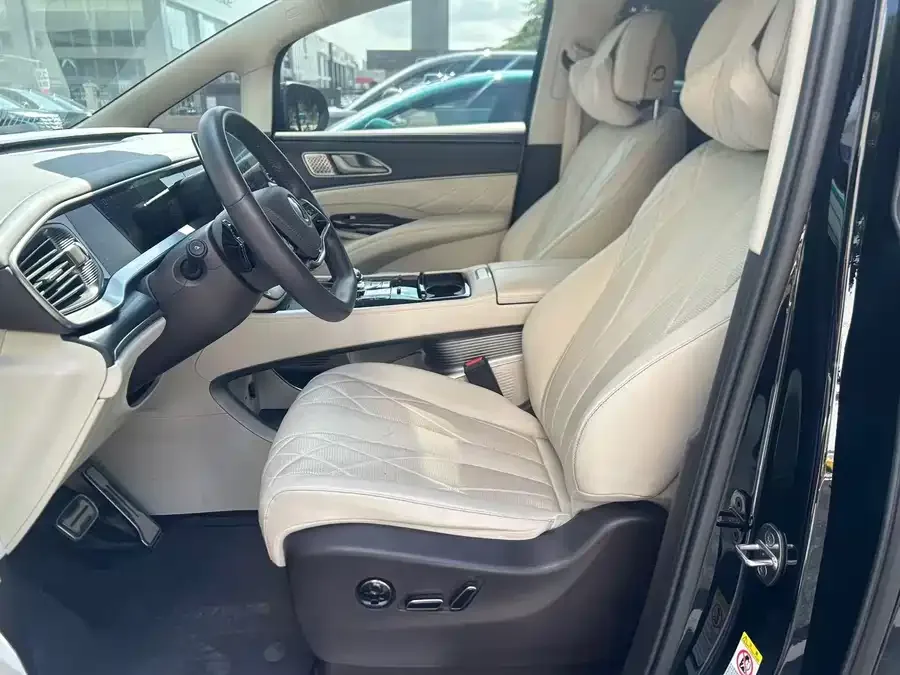 BYD D9 Denza D9 2025 DM-i Intelligent Driving Edition 1020 Four-Wheel Drive Flagship Model 2025 — миниатюра 4