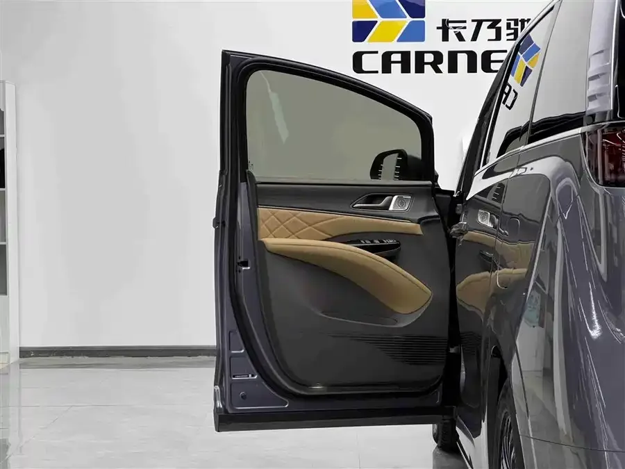 BYD D9 BYD D9 2022 DM-i 970 4WD Flagship Model 2024 — миниатюра 2