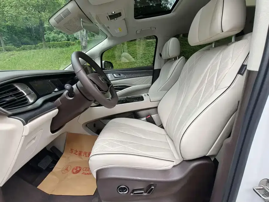 BYD D9 DENZA D9 2024 DM-i 1050 Premium Edition 2024 — миниатюра 2