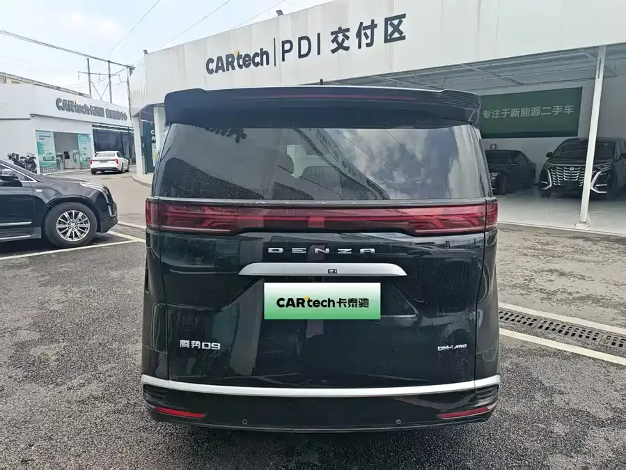 BYD D9 DENZA D9 2024 DM-i 980 4WD Premium Edition 2024 — миниатюра 4