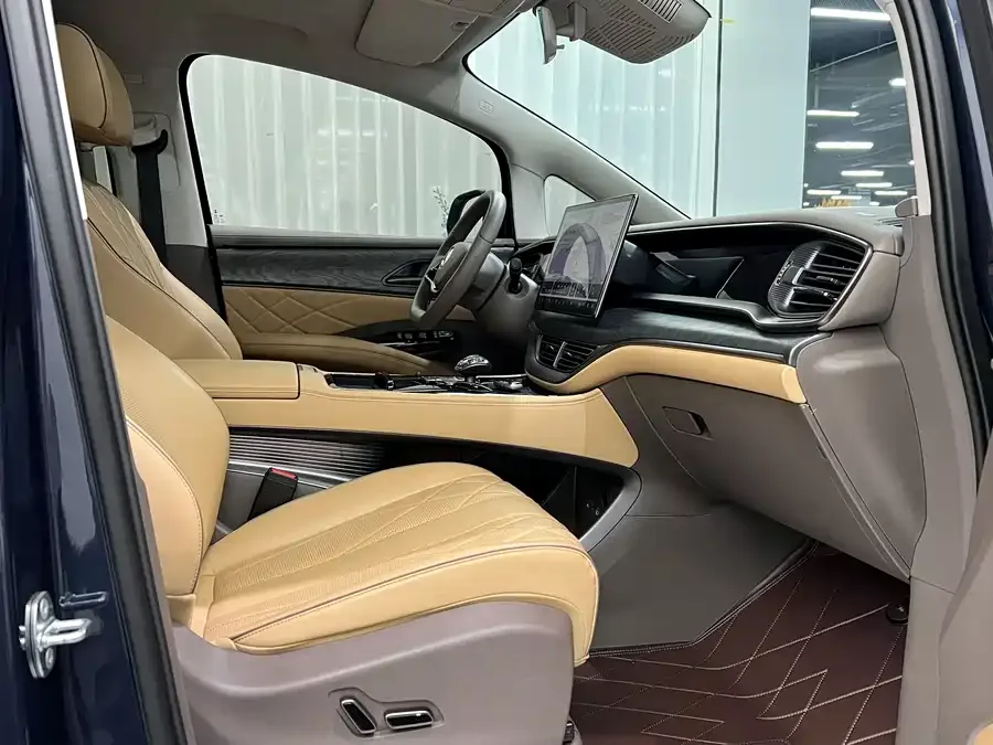BYD D9 DENZA D9 2022 DM-i 1040 Premium Edition 2023 — миниатюра 4