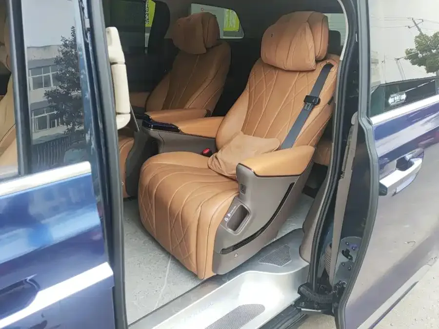 BYD D9 BYD D9 2022 DM-i 970 4WD Flagship Model 2023 — миниатюра 5