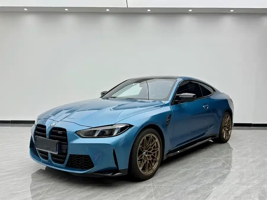 BMW M4 2025