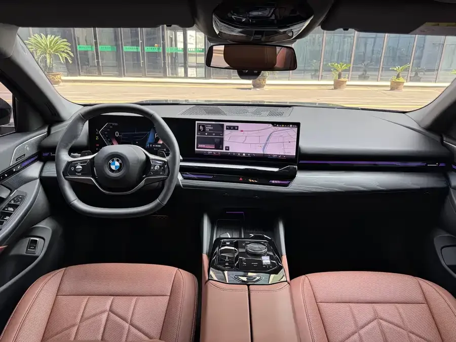 BMW 5 Series BMW 5 Series 2024 525Li M Sports Package 2024 — миниатюра 3