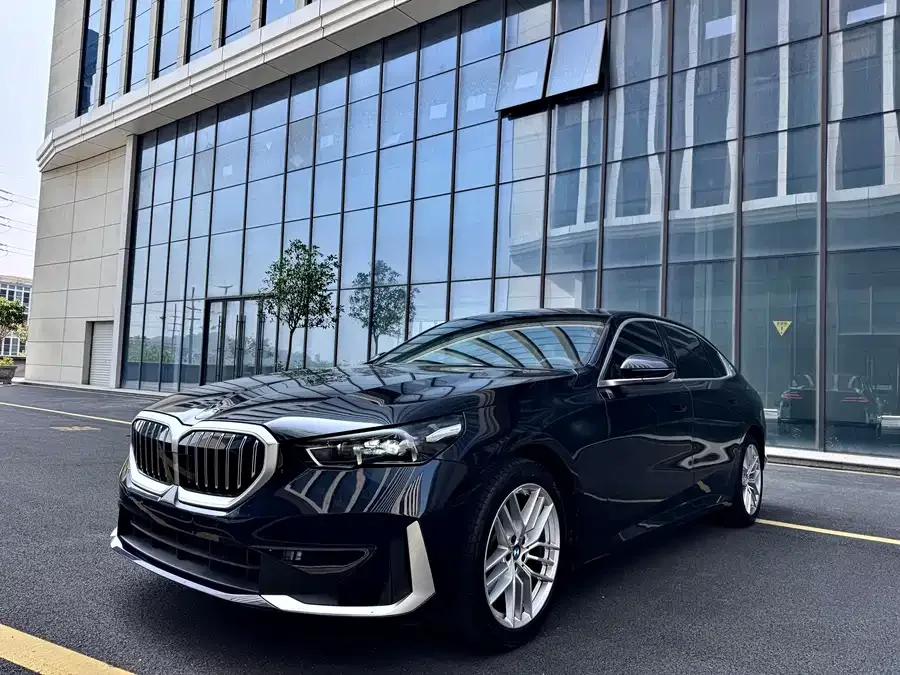 BMW 5 Series 2024