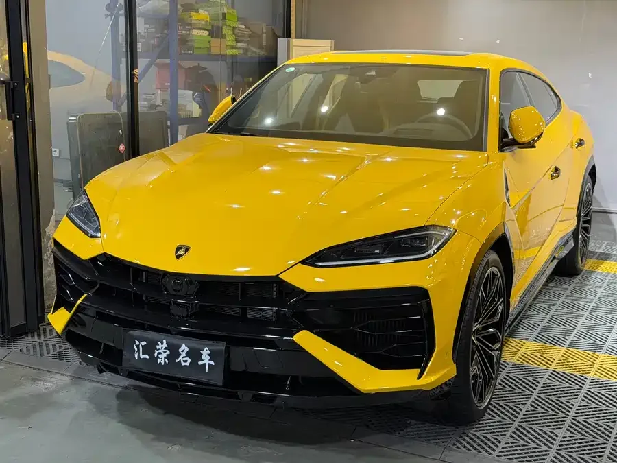 Lamborghini Urus SE 2026