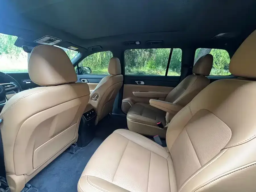 Li Xiang One Ideal ONE 2021 extended range 6-seater version 2022 — миниатюра 5