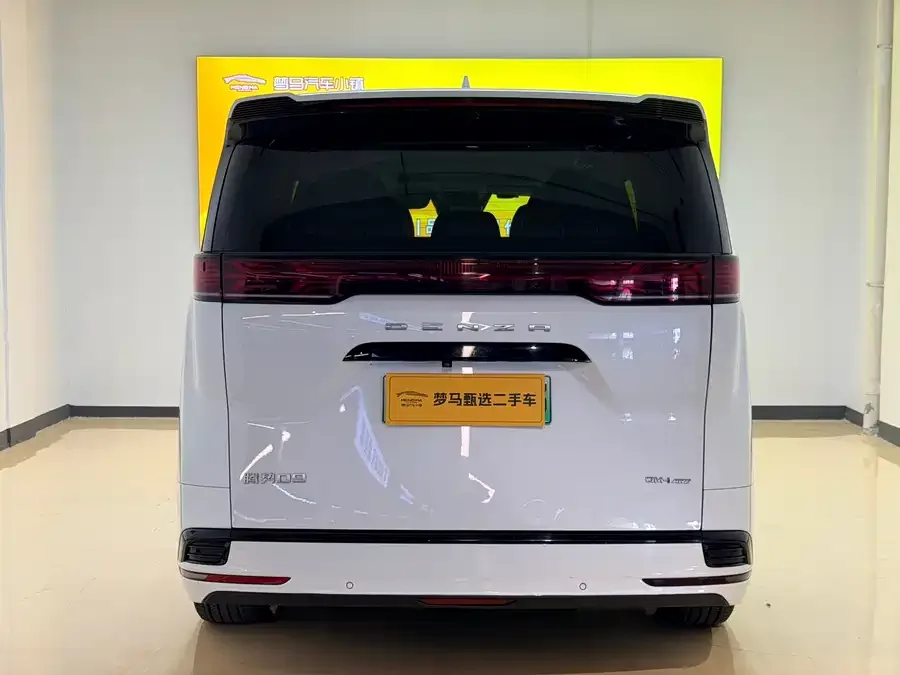 BYD D9 BYD D9 2022 DM-i 970 4WD Flagship Model 2023 — миниатюра 5