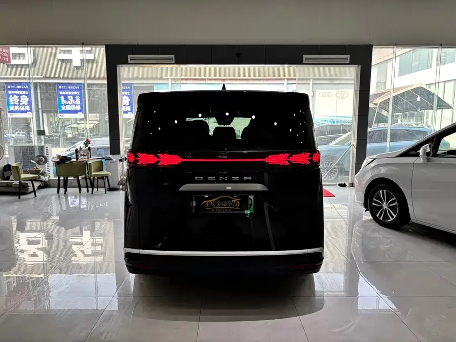 BYD D9 DENZA D9 2022 DM-i 1040 Premium Edition 2023 — миниатюра 2