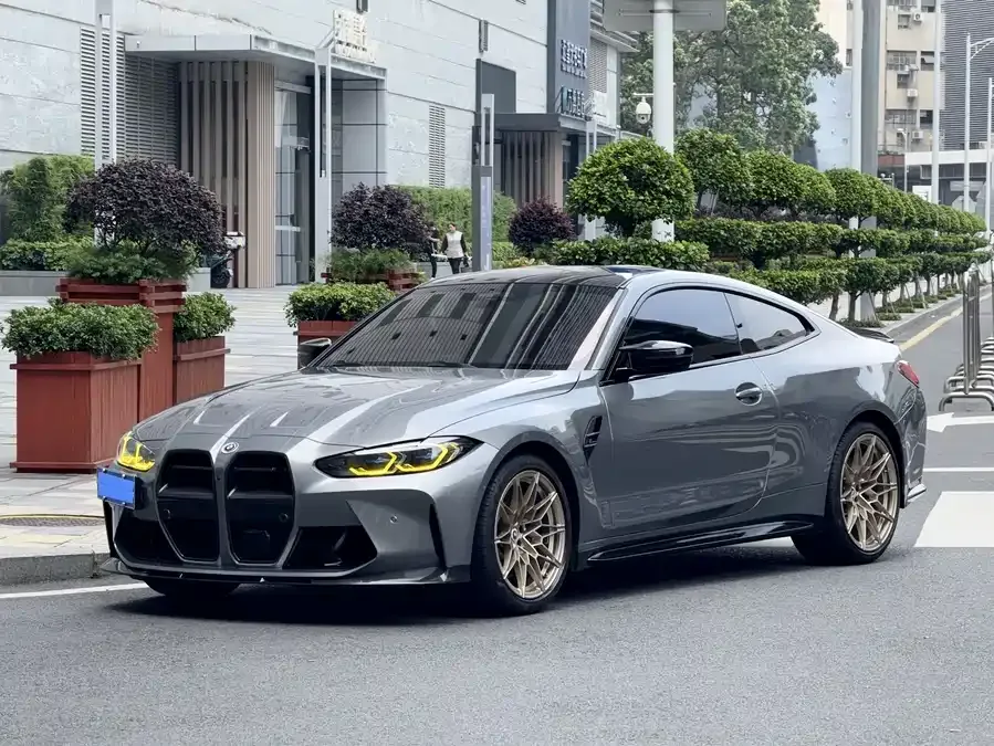 BMW M4 2024
