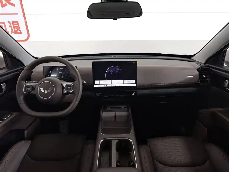 Wuling Starlight 560 New Energy Starlight 560 New Energy 2026 Plug-in Hybrid 125km Luxury Model 2026 — миниатюра 2